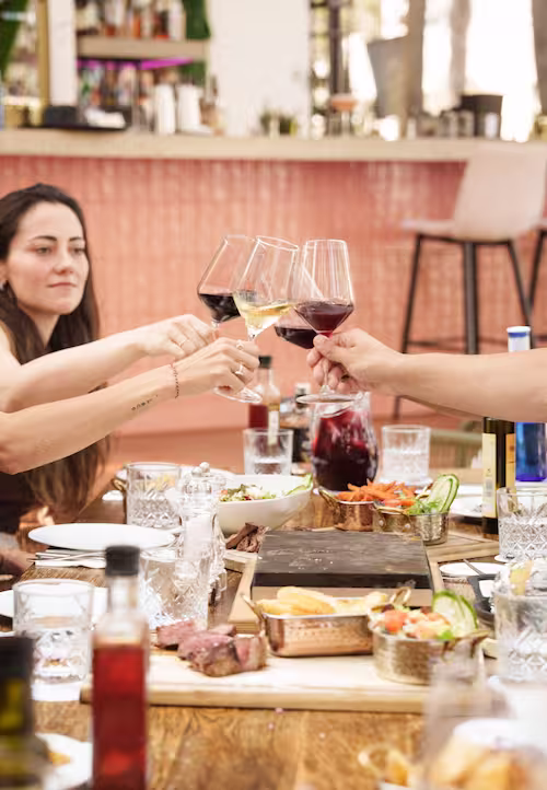 Brindis colectivo en Restaurante azura